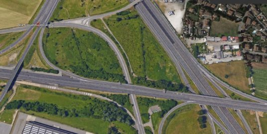 PIACENZA SUD : TERRENO DI 4.500 MQ USO PARCHEGGIO MEZZI PESANTI