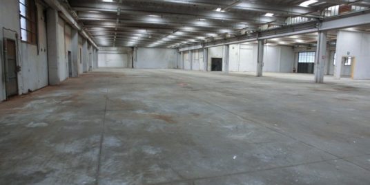 CASTEL SAN GIOVANNI : CAPANNONE DI 5.000 MQ + 17.000 MQ DI AREA