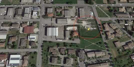 CARPANETO : TERRENO DI 4.400 MQ