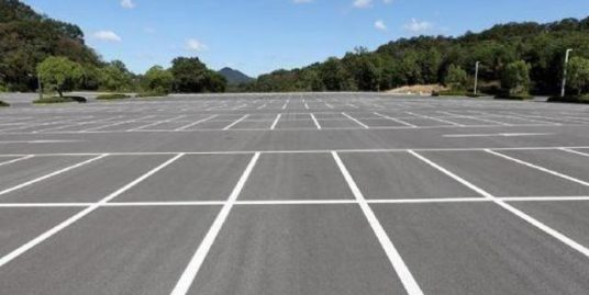 PIACENZA : PIAZZALE PER AUTOMEZZI PESANTI DISPONIBILI