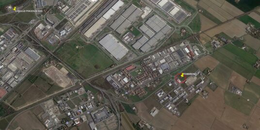 PIACENZA : TERRENO DI 11.000 MQ FRONTE VIA EMILIA