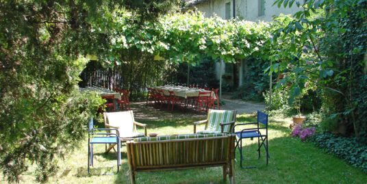 ROTTOFRENO : CEDESI RISTORANTE IN CORTE RURALE