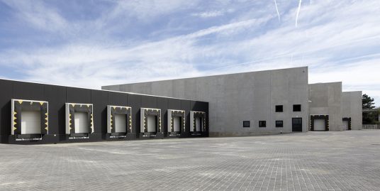 PIACENZA PROVINCIA : VENDESI LOGISTICA A REDDITO