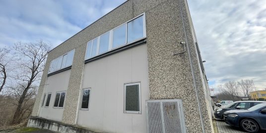 STRADELLA : CAPANNONE DI 450 MQ