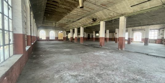 PONTE DELL’OLIO : MAGAZZINO DI 1.200 MQ