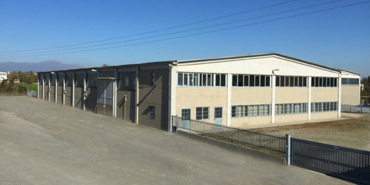 ZONA CASTELSANGIOVANNI-BORGONOVO : VENDESI CAPANNONE DI 1.100 MQ