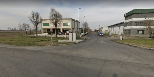 VILLANOVA : VENDESI CAPANNONE CON APPARTAMENTO