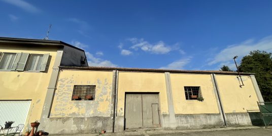 LODI PROVINCIA : CAPANNONE CON PIAZZALE E ABITAZIONE