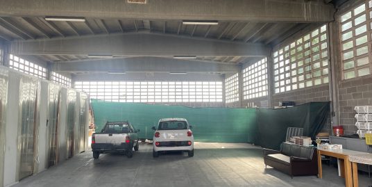 CORTEMAGGIORE : DEPOSITO DI 500 MQ IN CENTRO PAESE