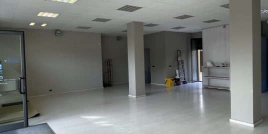 PIACENZA : VENDESI NEGOZIO ZONA STAZIONE FS