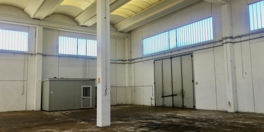 CASTEL SAN GIOVANNI : CAPANNONE DI 1.300 MQ ZONA CASELLO