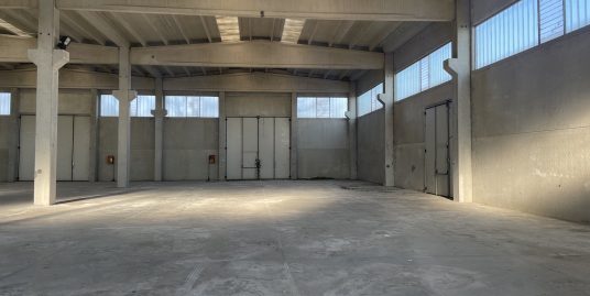 CASTEL SAN GIOVANNI : CAPANNONE DI 3.400 MQ