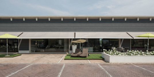 PIACENZA : IMMOBILE COMMERCIALE SU LOTTO DI 3.000 MQ VENDESI