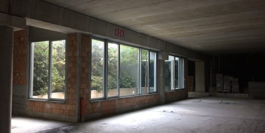 PIACENZA : AFFITTASI SPAZIO DI 550 MQ IN CENTRO COMMERCIALE