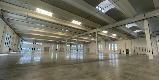 STRADELLA : CAPANNONE DI 1.200 MQ