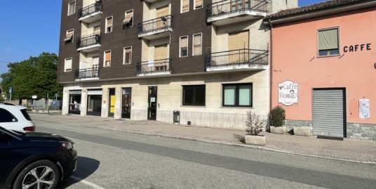 BORGO SAN MARTINO : VENDESI EX SPORTELLO BANCARIO + APPARTAMENTO