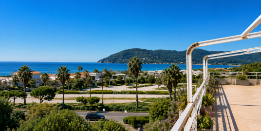 MARINA DI CARRARA : HOTEL DA RISTRUTTURARE